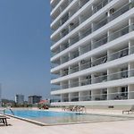 Cb Lujoso Apartasuit -Vista Al Mar-Linda Piscina-Cerca Al Aeropuerto