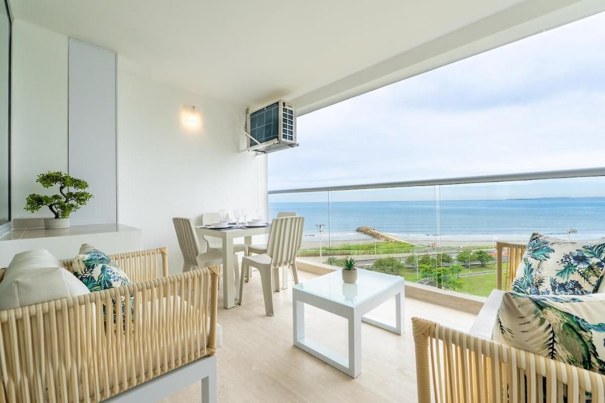 Cb Lujoso Apartasuit -vista Al Mar-linda Piscina-cerca Al Aeropuerto Apartment *