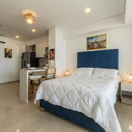 Apartment Cb Lujoso Apartasuit -vista Al Mar-linda Piscina-cerca Al Aeropuerto Cartagena