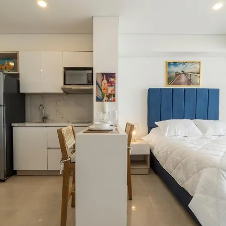 Cb Lujoso Apartasuit -vista Al Mar-linda Piscina-cerca Al Aeropuerto Cartagena