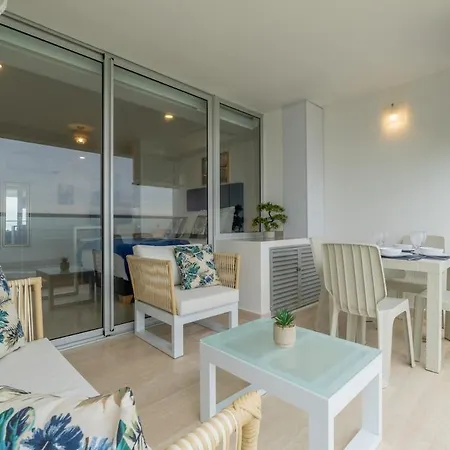 Cb Lujoso Apartasuit -vista Al Mar-linda Piscina-cerca Al Aeropuerto Apartment *