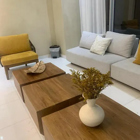 Cb Lujoso Apartasuit -vista Al Mar-linda Piscina-cerca Al Aeropuerto Cartagena